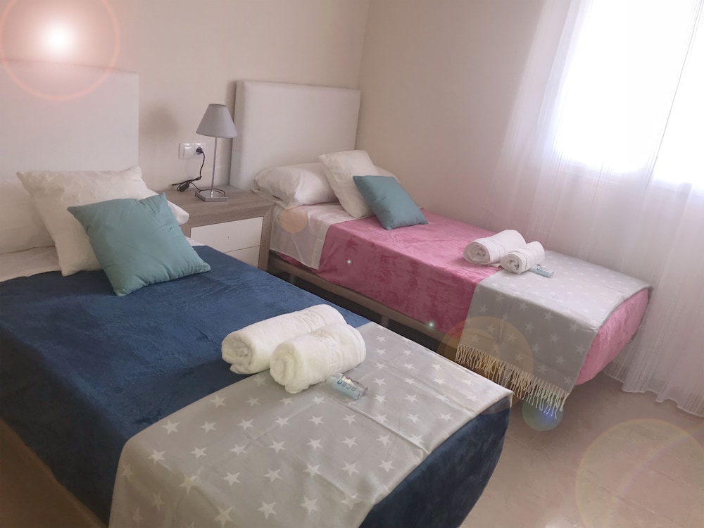 Apartamento de lujo, 2 habitaciones, vista al mar