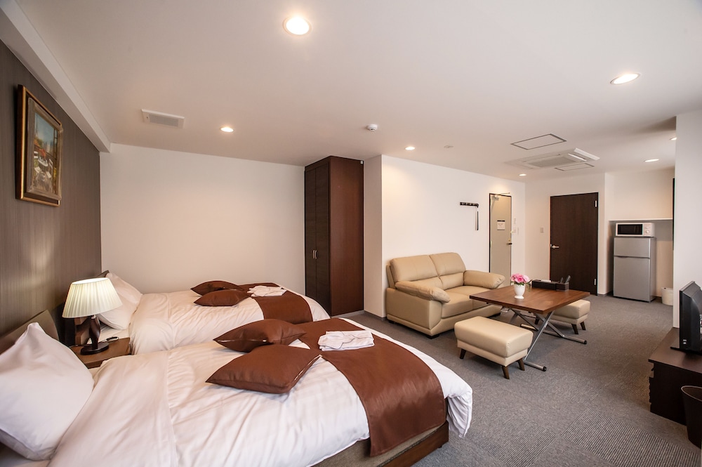 SUPERIOR LARGE ROOM 502