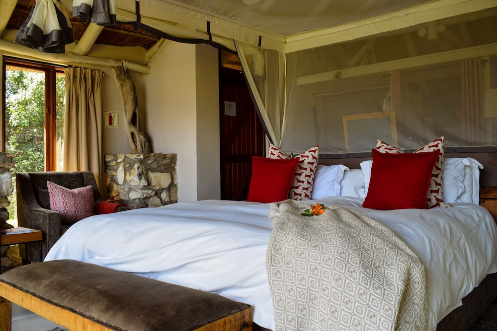 Luxury Suite, 1 King Bed, Balcony, Lagoon View photo 1