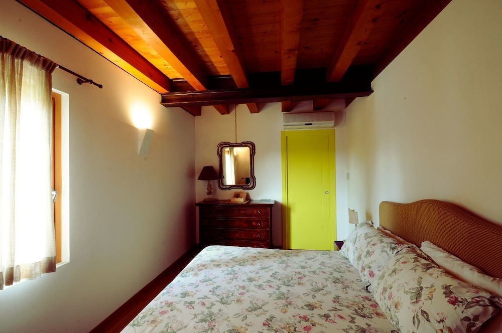 Double Room (4) photo 1