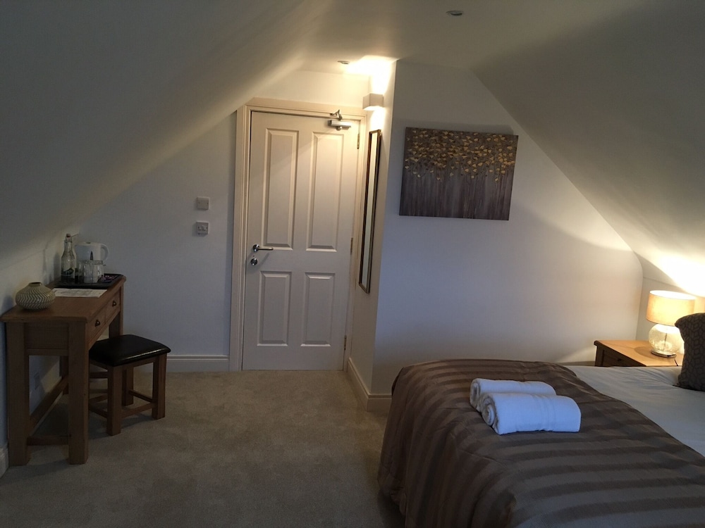 Family Room, Private Bathroom photo 3