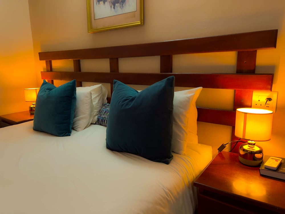Deluxe Double Room, Non Smoking, Bathtub photo 3