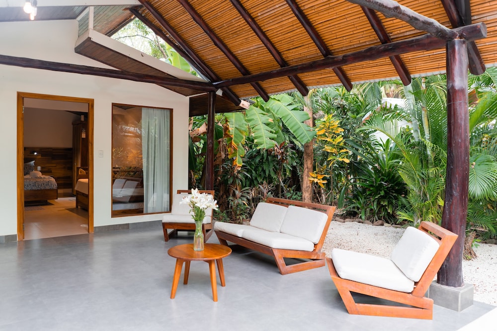 Bungalow (Coral) photo 3