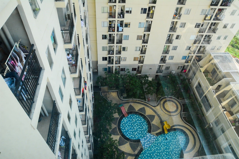 Room - Photo 16