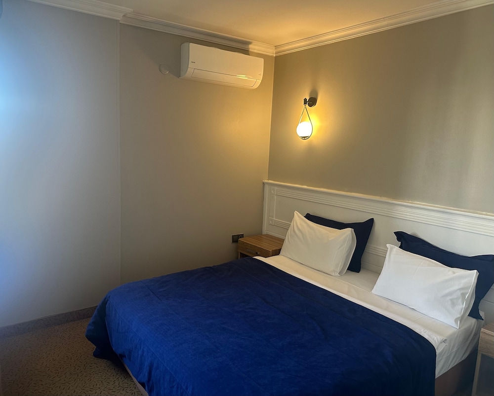 Grand Apartment, 1 Bedroom photo 2