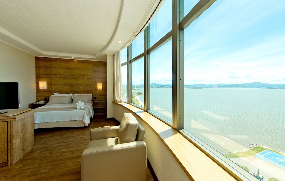 Executive Room (Vista Panorâmica para o mar)