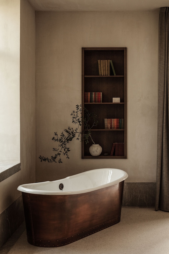 Suite (The Manna Suite) photo 3
