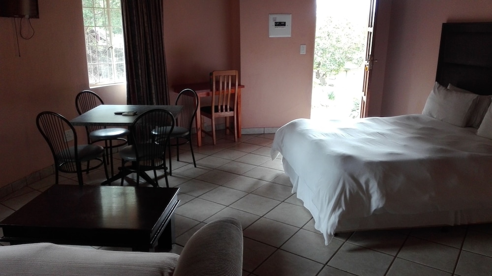 Family Room photo 1