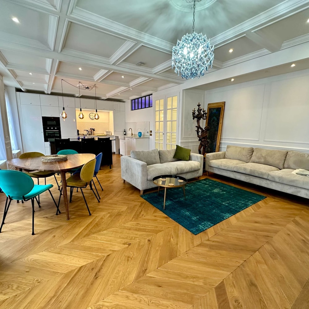 Apartment photo 1