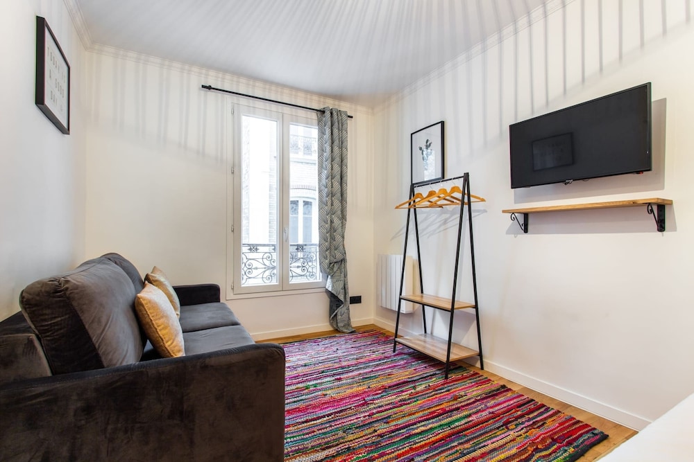 Apartment photo 1