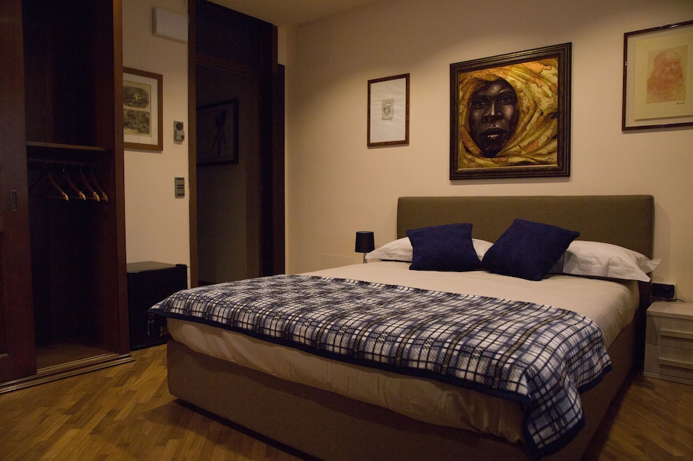 Double Room, 1 Queen Bed (101) photo 1