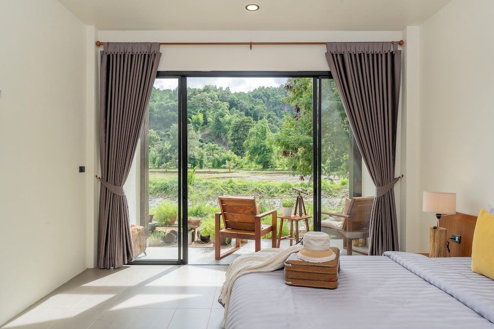 Deluxe Room, Balcony, River View