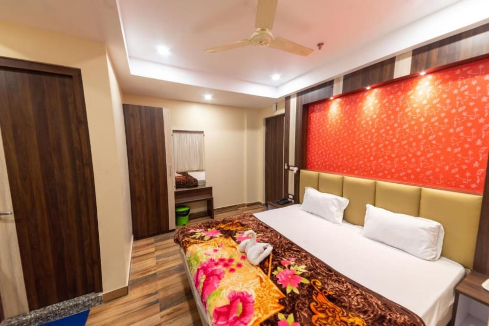 Deluxe Double Room, City View photo 2