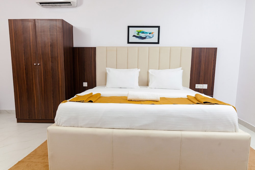 Executive Room - Photo 3