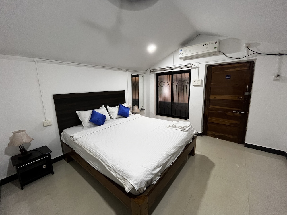 Deluxe Cabin photo 2
