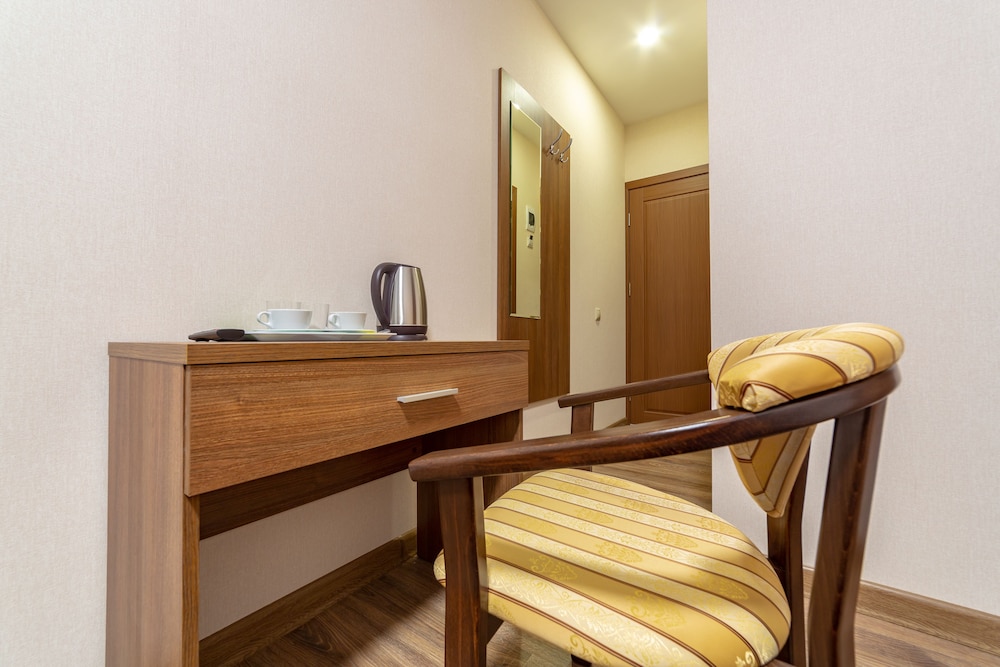 Economy Double or Twin Room photo 3