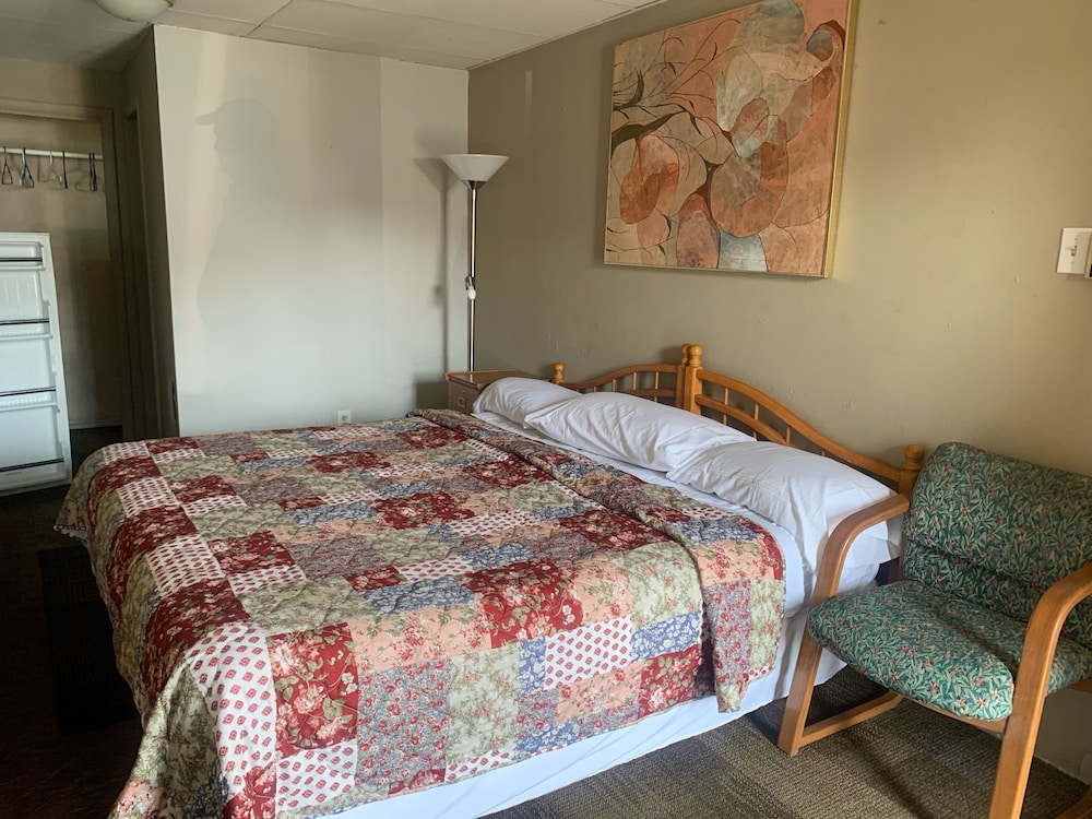 Basic Single Room photo 1
