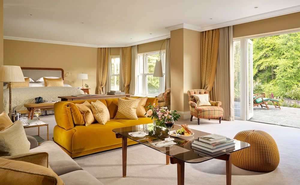 Suite (Oscars) - Photo 1