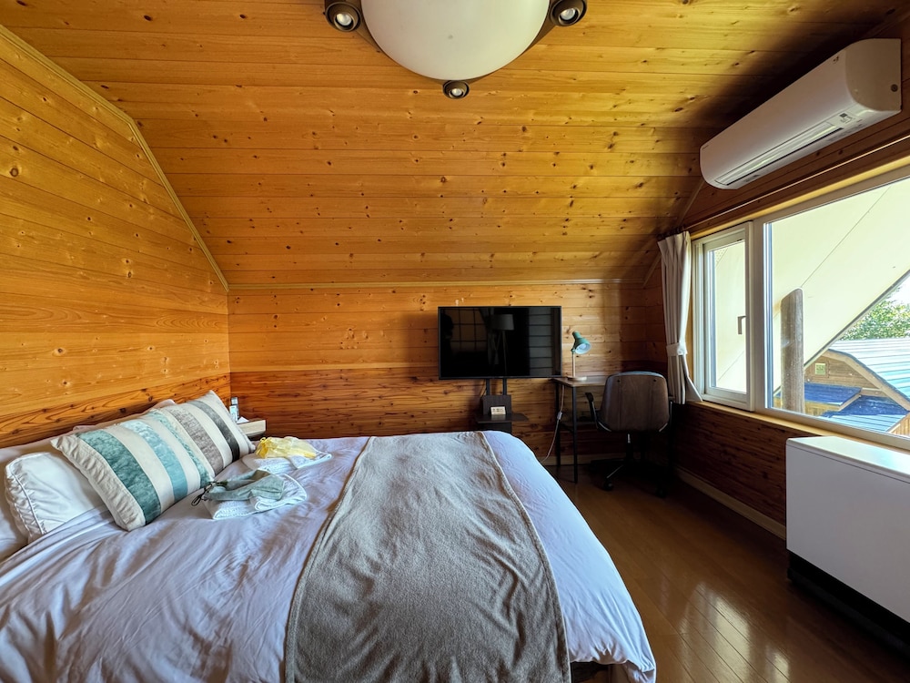 Villa, 3 Bedrooms, Non Smoking, Mountain View photo 2