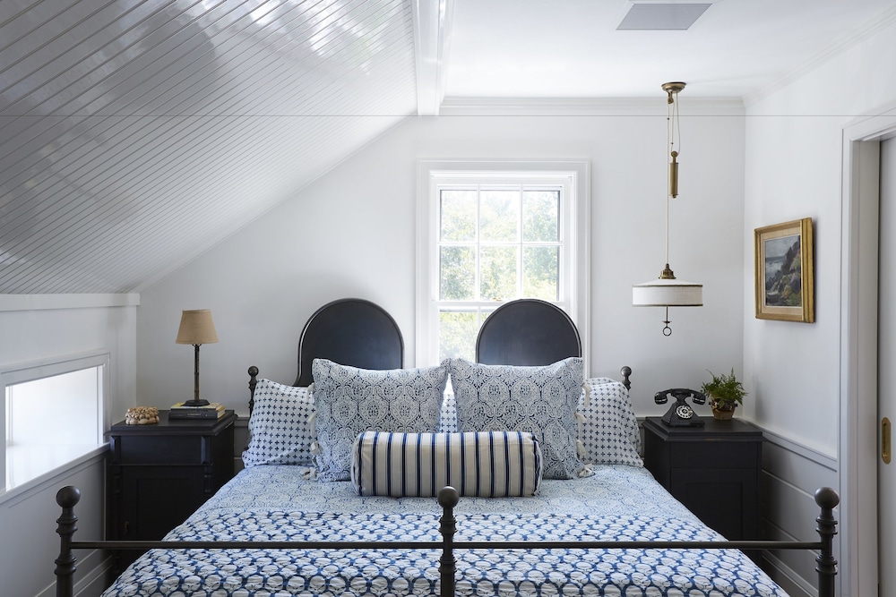Suite, 1 King Bed, Ensuite photo 3