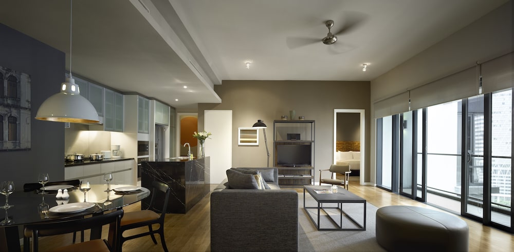 Two Bedroom King & Twin
