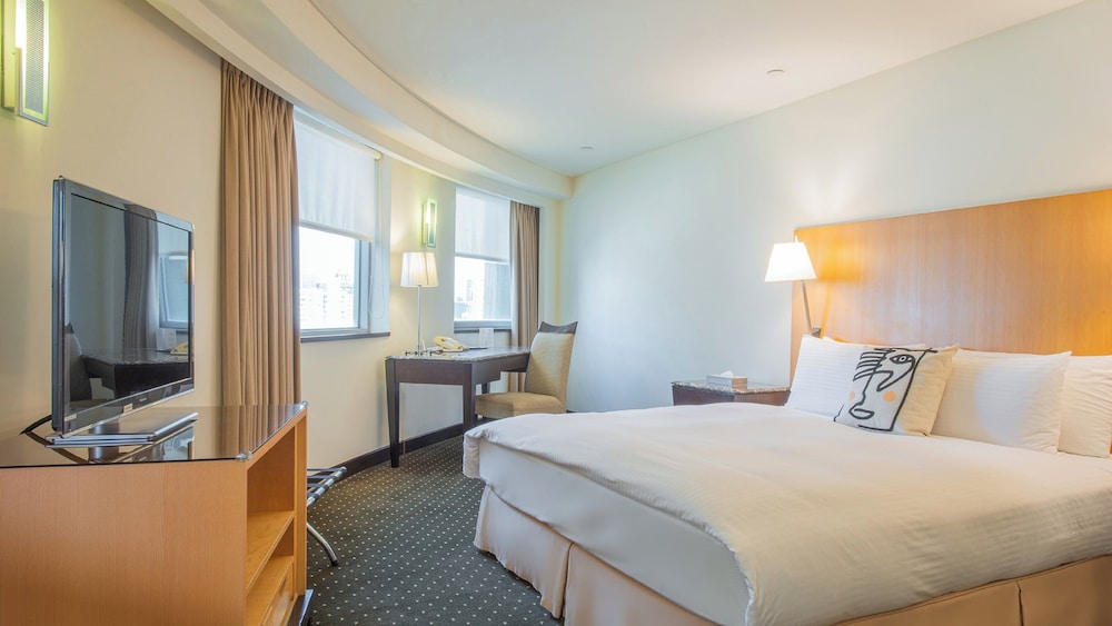 Superior Suite - Photo 5