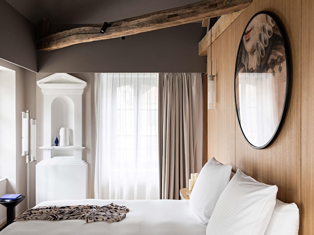 Suite, 1 King Bed (Margot) - Photo 6