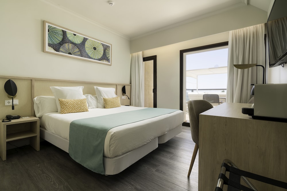 Premium Double Room Single Use, Terrace, Sea View (My Favorite Club - Bali Bed) photo 3