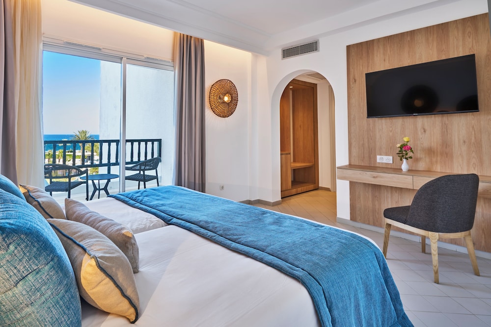 Comfort Quadruple Room