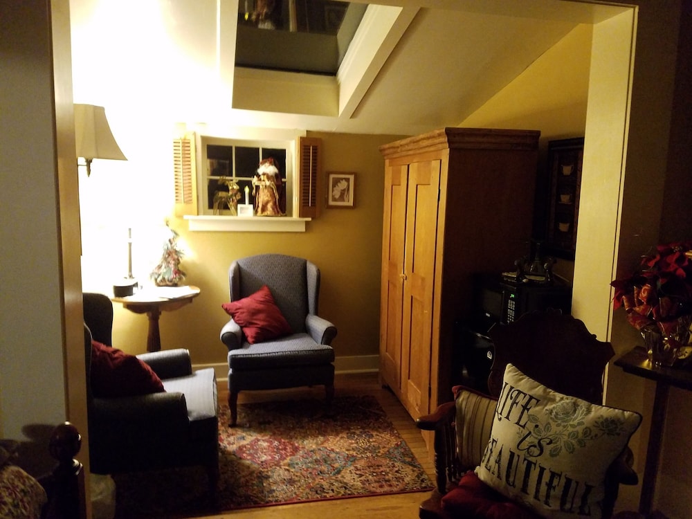 Room, Private Bathroom (1. The West Room) photo 2
