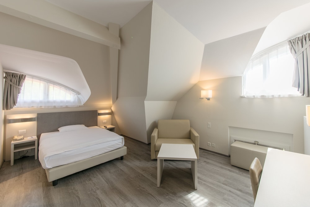 Single Room photo 1