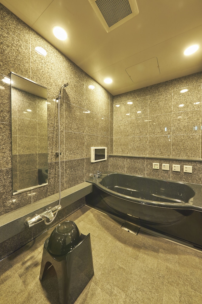 Deluxe Room, 1 King Bed, Non Smoking (Sofa and Bed or Low Bed) photo 2