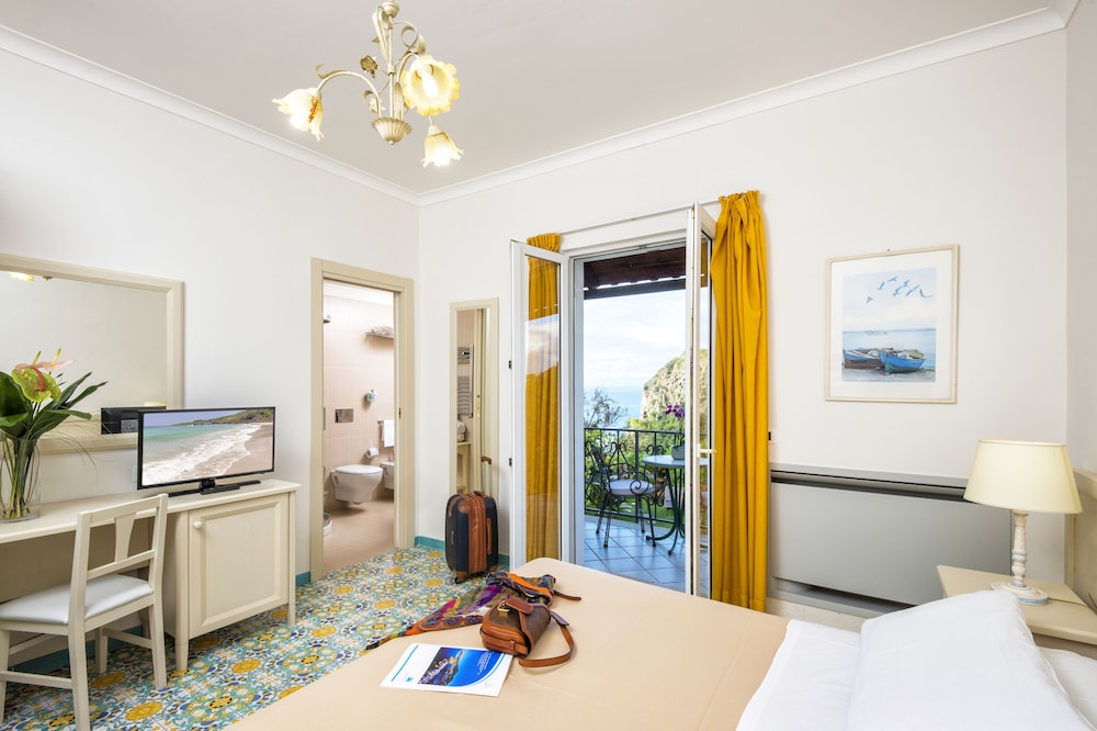 Comfort Double Room, Balcony, Sea View photo 3