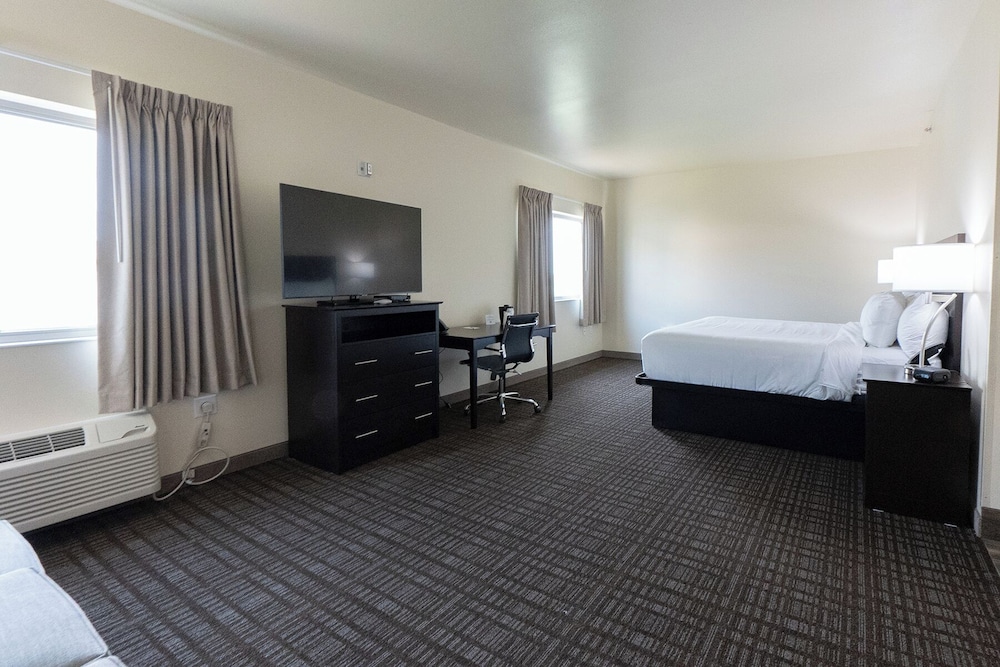 Executive Suite, 1 King Bed with Sofa bed, Non Smoking (King) photo 1