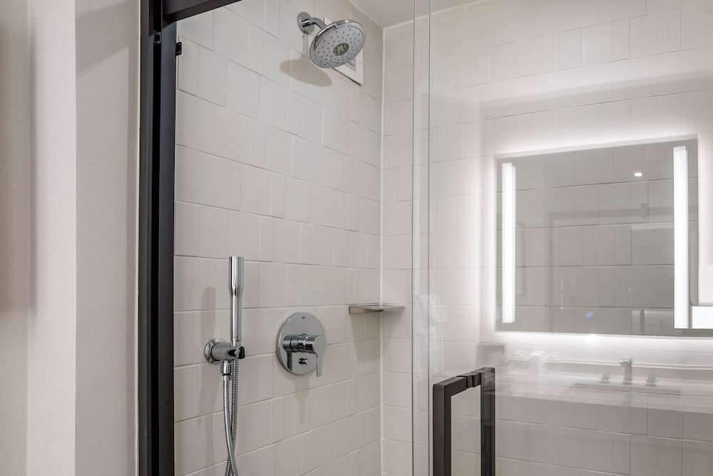Single Room, 1 Bedroom - Photo 8