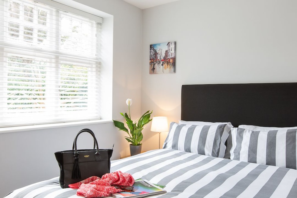 Apartment, 2 Bedrooms, Non Smoking photo 3