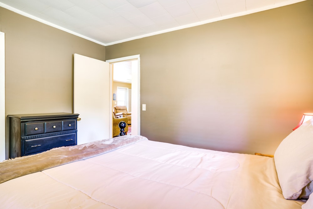 House (2 Bedrooms) photo 2