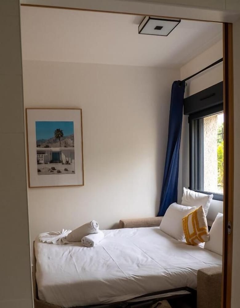 Quadruple Room - Photo 4
