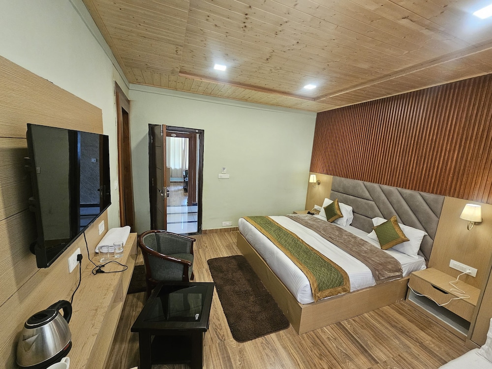 Executive Room photo 2