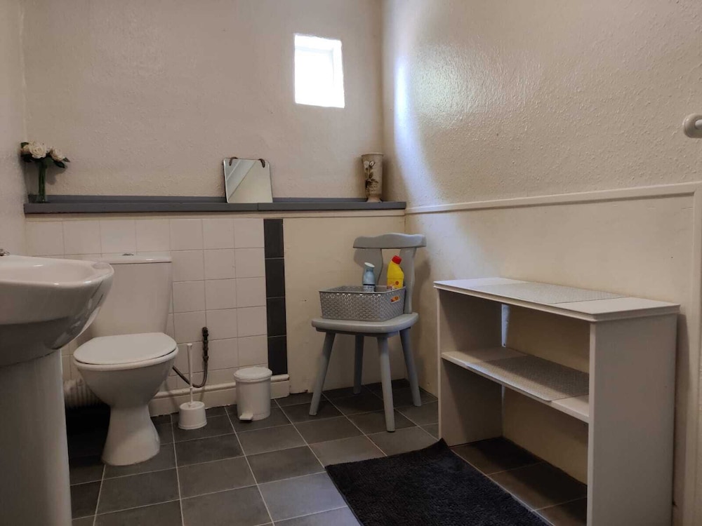 Triple Room, Shared Bathroom photo 3