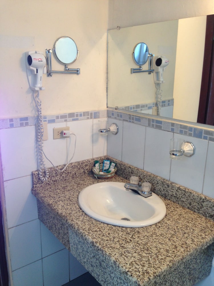 Standard Duplex, Multiple Beds photo 2