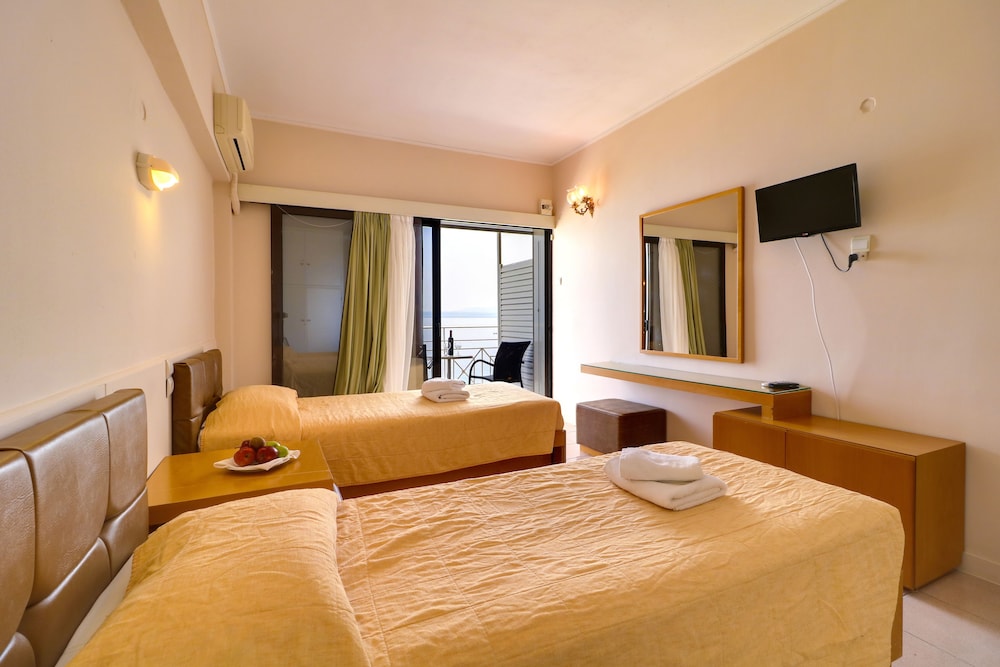 Family Room, Sea View (Bunk Bed) photo 1