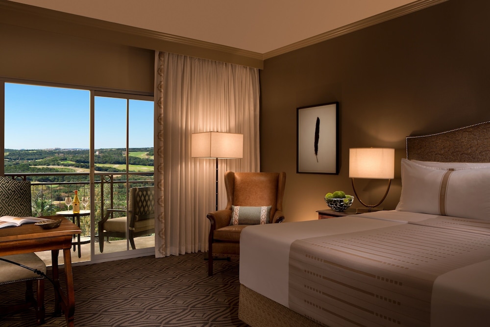 Suite (Hospitality)
