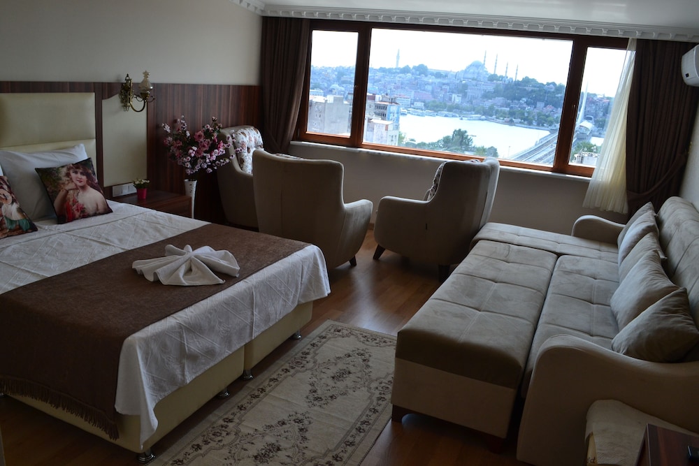 Superior Quadruple Room, Sea View photo 2