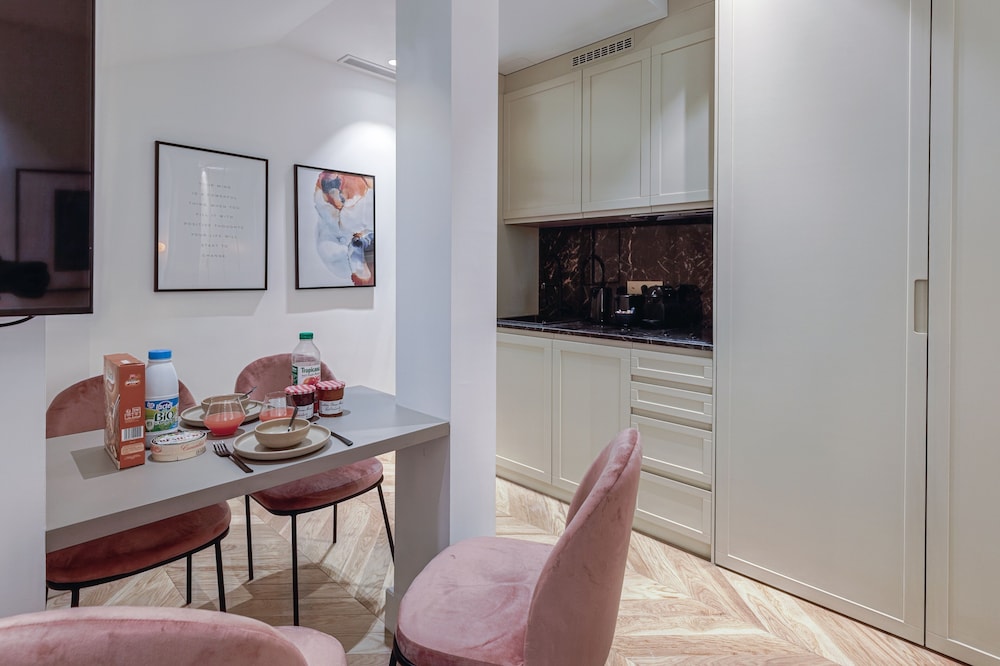 Superior Apartment