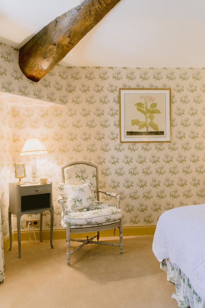 Comfort Room photo 3