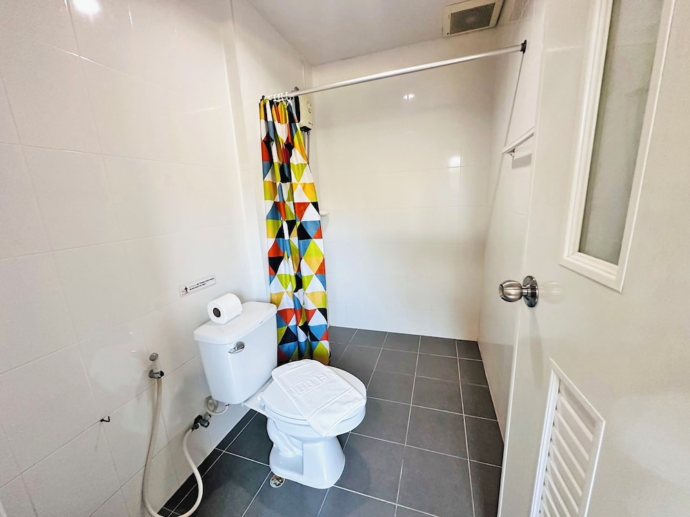 Superior Room (Sleeps 4) - Photo 4