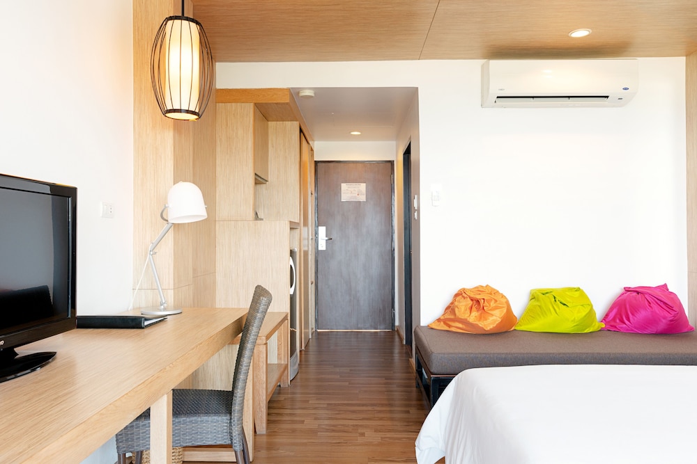 Deluxe Room, 2 Twin Beds, Non Smoking, Sea View - Photo 4