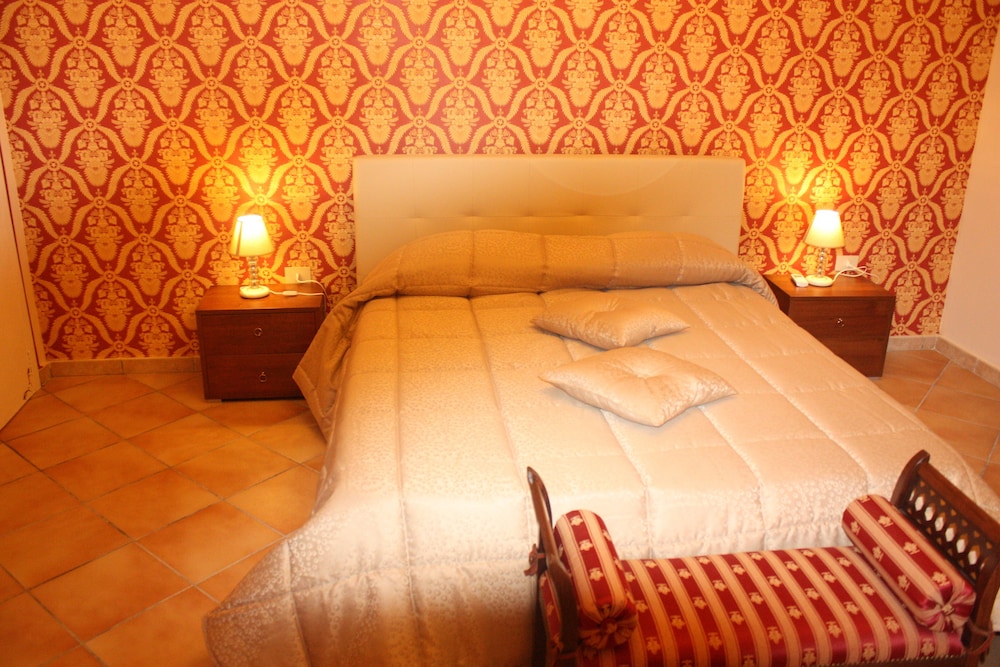 Deluxe Suite, Hill View photo 3