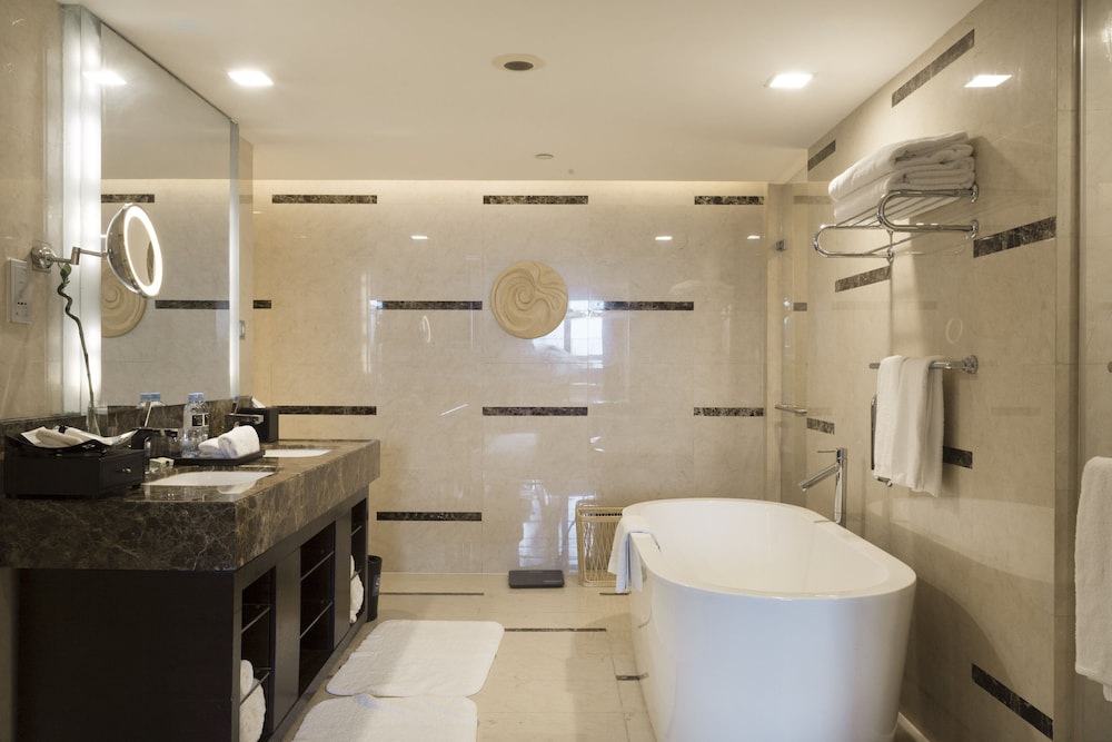 Suite, 1 Bedroom, Business Lounge Access, Ocean View - Photo 5